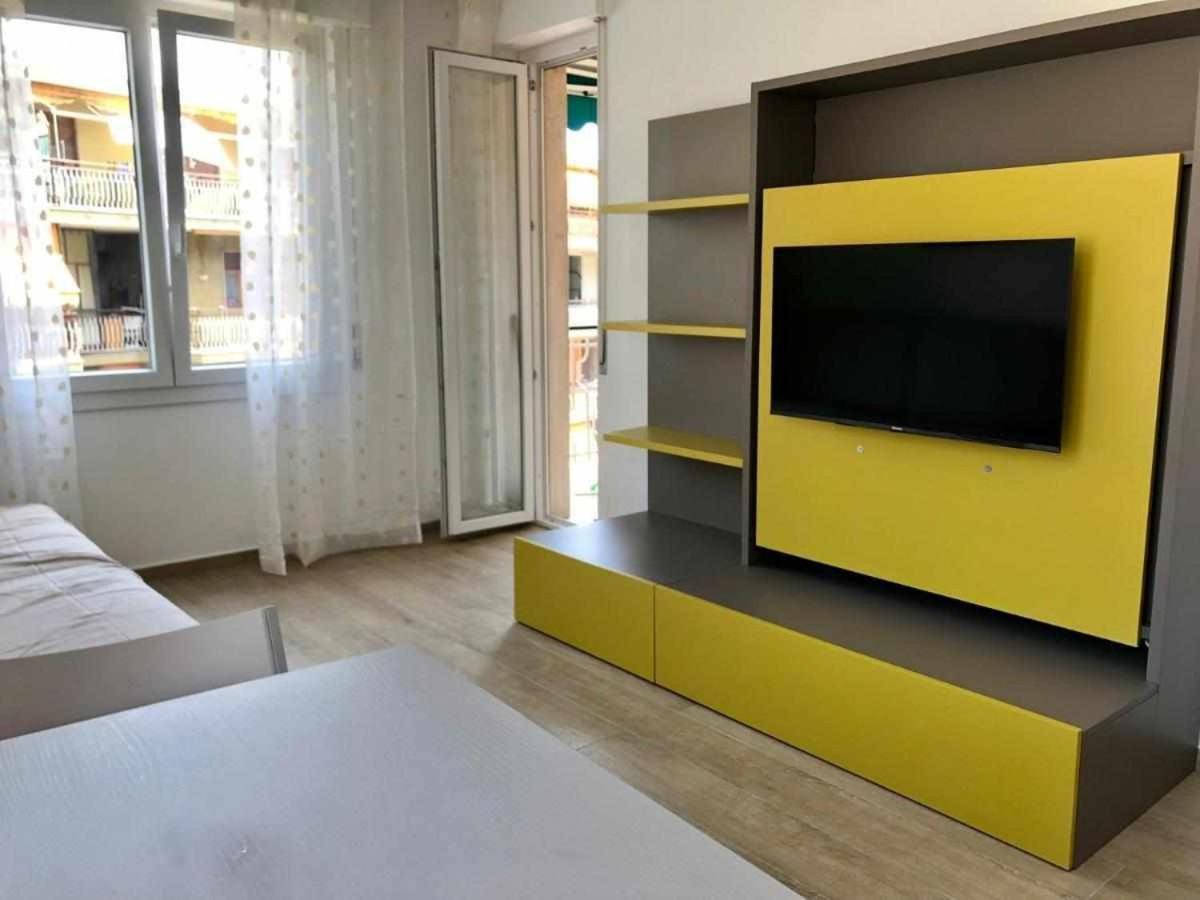 Ninfea Apartments Санремо Экстерьер фото